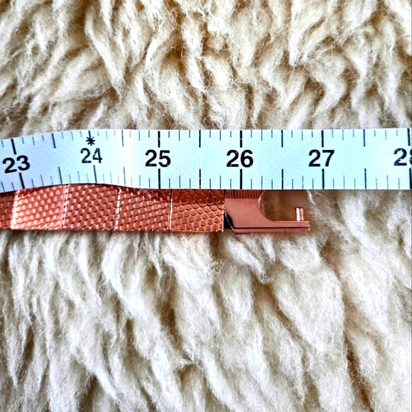 Rose Gold Stretchy Metal And Elastic Belt - Picture 5 of 6